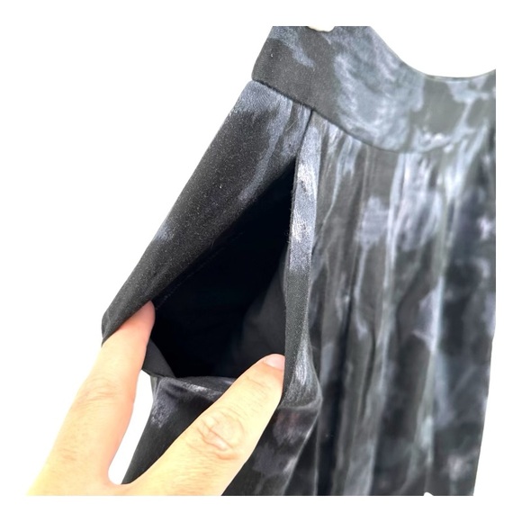 Theory | 0 Gray Abstract Mini Skirt Pleated - Picture 5 of 12